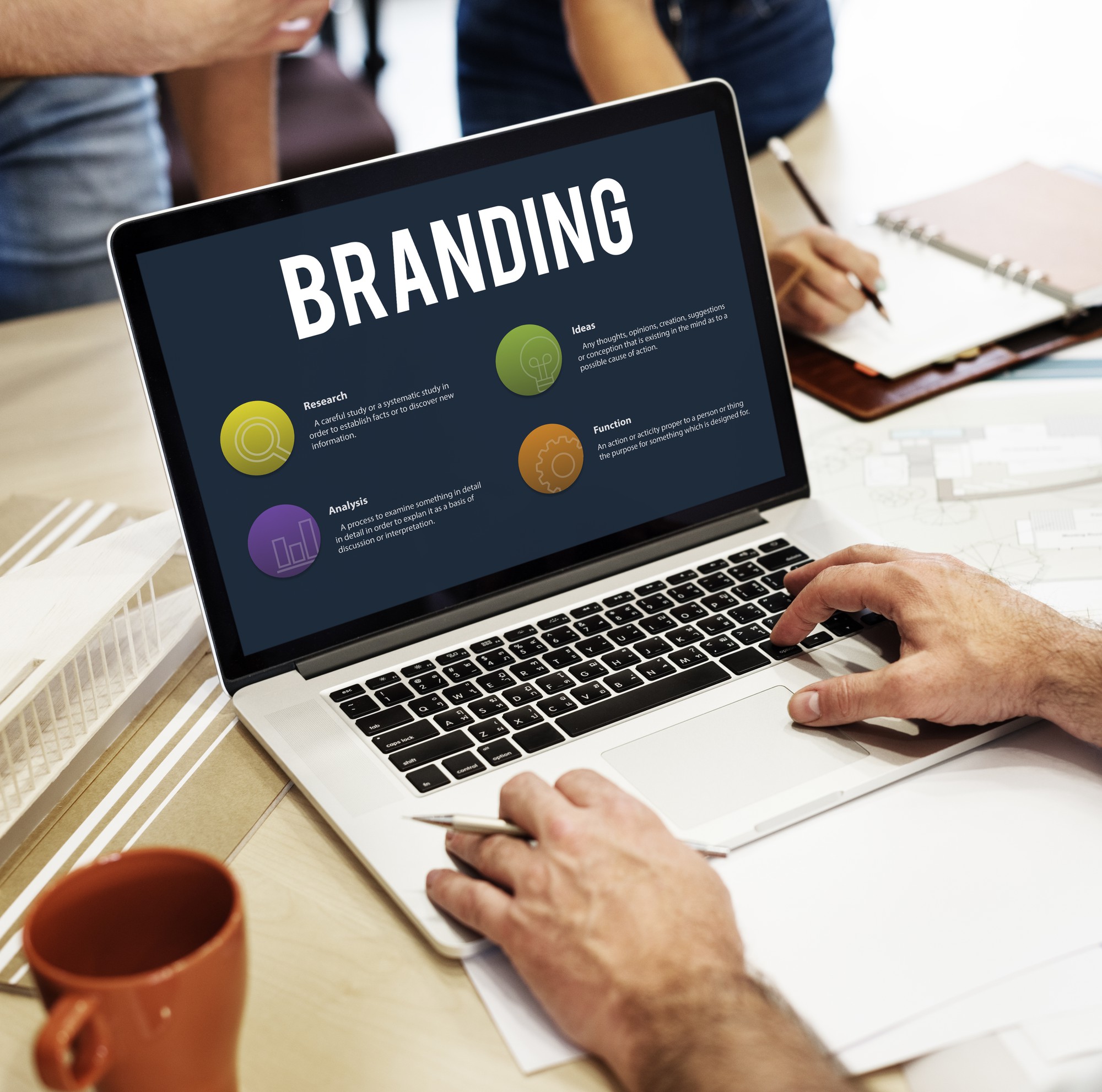 برای تولید محتوا دوربین بخریم یا گوشی؟